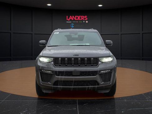 New 2026 Jeep Grand Cherokee Limited w/ Limited Altitude Package RWD image 4