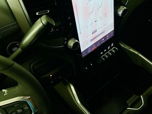 Used 2025 RAM 2500 Laramie w/ Night Edition image 17