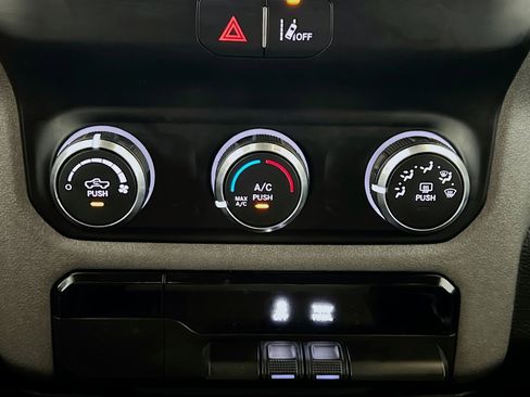 Used 2021 RAM 1500 Tradesman AWD/4WD image 11