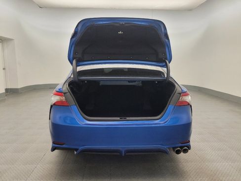 Used 2019 Toyota Camry SE image 29