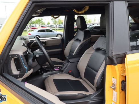 Used 2022 Ford Bronco Wildtrak AWD/4WD image 11