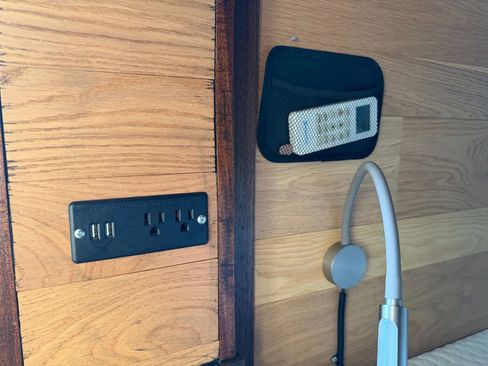 Used 2020 Mercedes-Benz Sprinter 2500 image 38