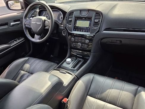 Used 2022 Chrysler 300 S RWD image 16