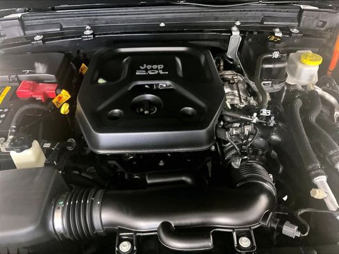 Used 2023 Jeep Wrangler Sahara w/ Cold Weather Group image 33