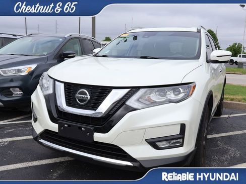 Used 2020 Nissan Rogue SL w/ Premium Package AWD/4WD image 10