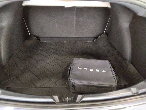 Used 2021 Tesla Model 3 Standard Range Plus image 11