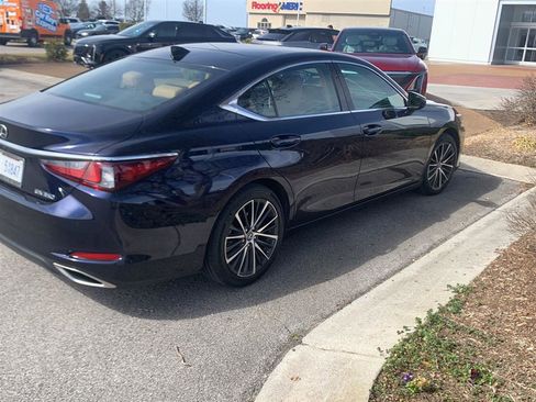 Used 2024 Lexus ES 350 w/ Premium Package image 25