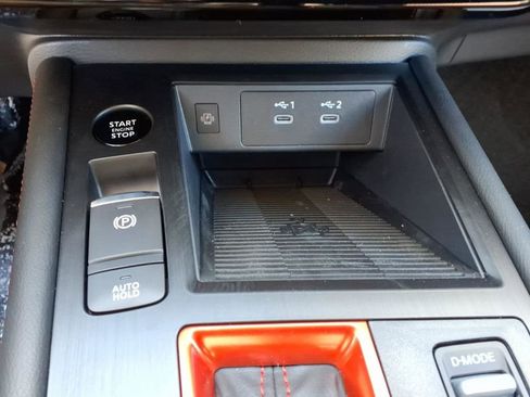 New 2026 Nissan Kicks SR w/ Cold Weather Package image 13