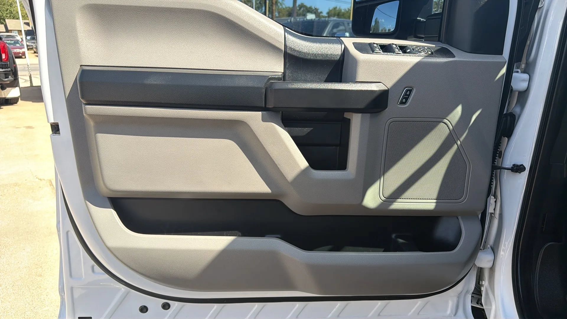 Used 2019 Ford F250 XL w/ STX Appearance Package AWD/4WD image 14