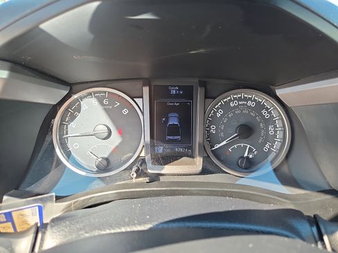 Used 2018 Toyota Tacoma SR5 image 20