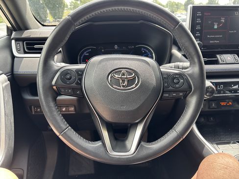 Used 2020 Toyota RAV4 XSE w/ XSE Grade Weather Package AWD/4WD image 17