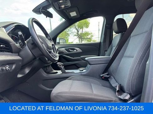 Used 2023 Chevrolet Traverse LT w/ Midnight/Sport Edition AWD/4WD image 6