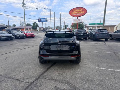 Used 2017 Ford Focus RS AWD/4WD image 9