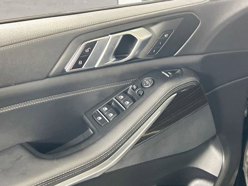 Used 2019 BMW X5 xDrive40i w/ Convenience Package image 18