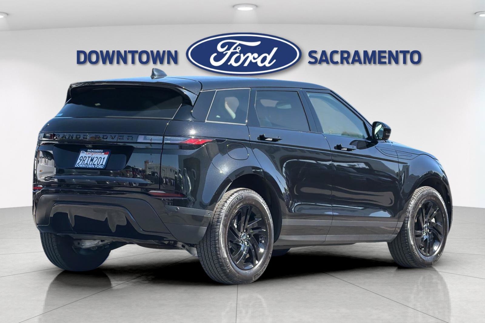 Used 2025 Land Rover Range Rover Evoque S AWD/4WD image 7