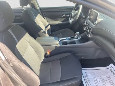 Used 2024 Nissan Sentra SV FWD image 15