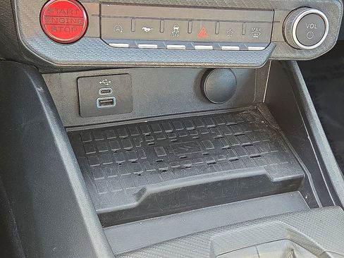 Used 2024 Ford Mustang Premium image 28