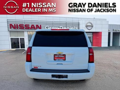 Used 2017 Chevrolet Tahoe LS RWD image 6