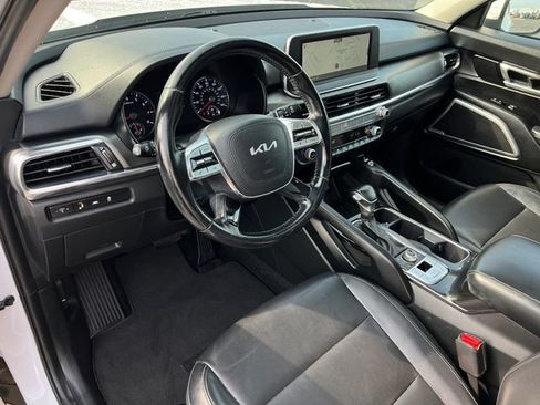 Used 2022 Kia Telluride S AWD/4WD image 28