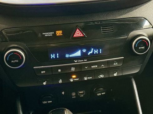 Used 2020 Hyundai Tucson Limited image 16