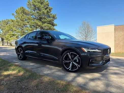 Used 2023 Volvo S60 B5 Plus w/ Climate Package AWD/4WD image 3