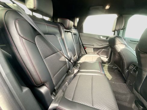 New 2026 Ford Escape ST-Line w/ Tech Pack #1 FWD image 32