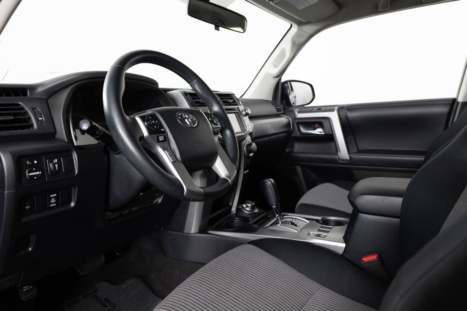 Used 2019 Toyota 4Runner SR5 AWD/4WD image 13