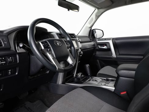 Used 2019 Toyota 4Runner SR5 AWD/4WD image 13