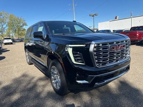 New 2026 GMC Yukon XL Denali w/ LPO, Floor Liner Package AWD/4WD image 3