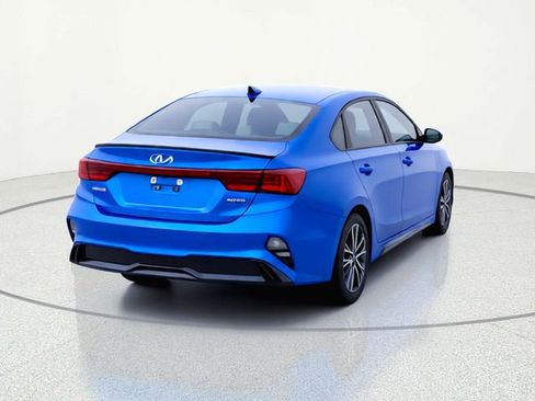 Certified 2023 Kia Forte GT-Line FWD image 5