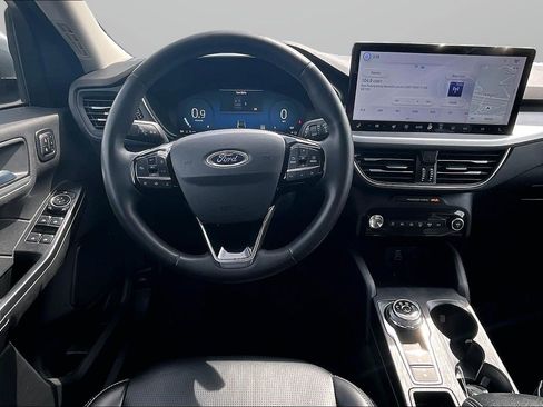 Used 2024 Ford Escape Platinum AWD/4WD image 5