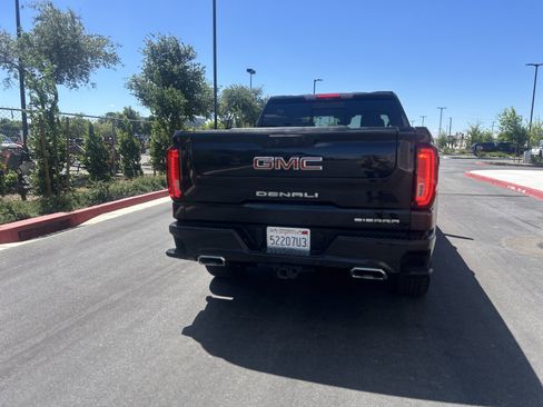 Used 2023 GMC Sierra 1500 Denali AWD/4WD image 7