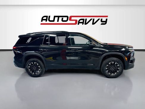 Used 2025 Chevrolet Traverse Z71 AWD/4WD image 8