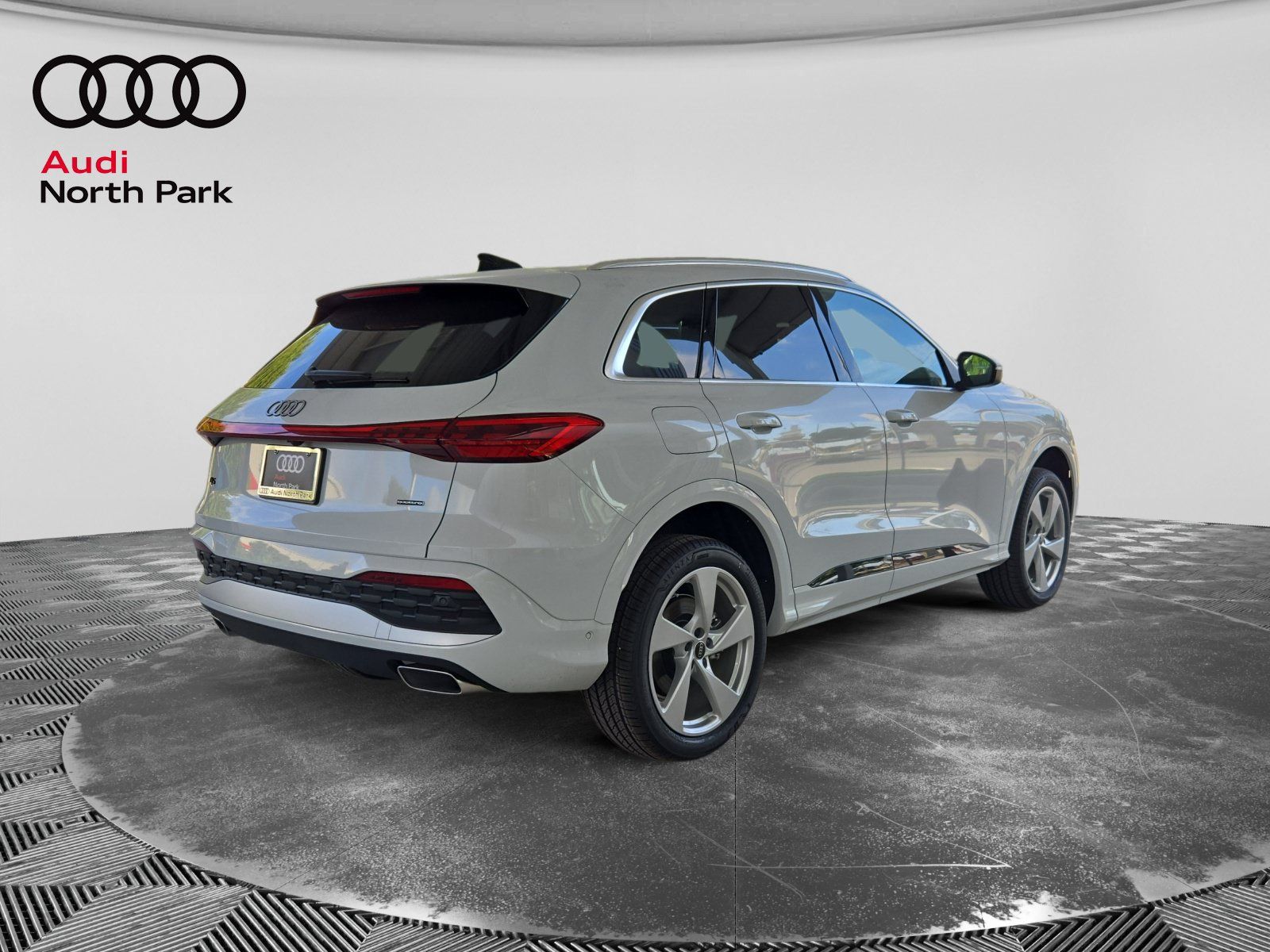 New 2026 Audi Q5 Premium Plus AWD/4WD image 5
