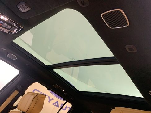 Used 2022 Jeep Grand Wagoneer Series III image 30