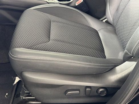 Used 2022 Subaru Forester Premium image 27