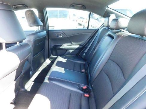 Used 2016 Honda Accord Sport image 12