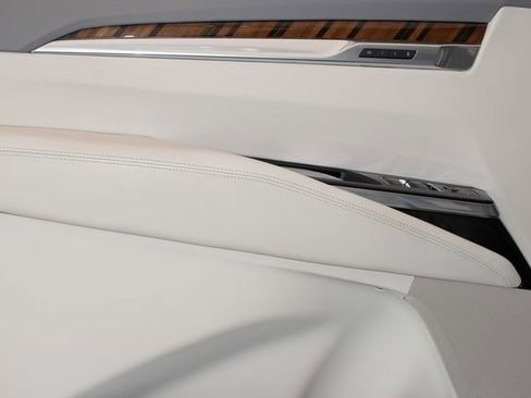Used 2025 Cadillac Escalade ESV Sport Platinum w/ LPO, Floor Liner Package AWD/4WD image 25