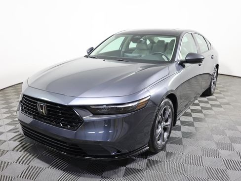 Used 2025 Honda Accord EX-L image 1