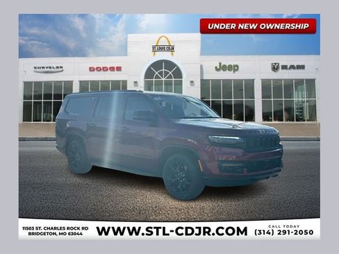 New 2025 Jeep Wagoneer L Series II w/ Convenience Group I AWD/4WD image 1