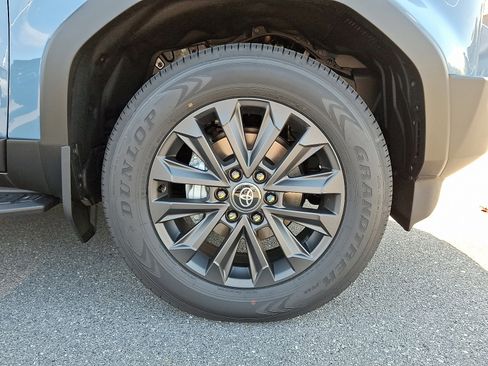 New 2026 Toyota Land Cruiser image 4