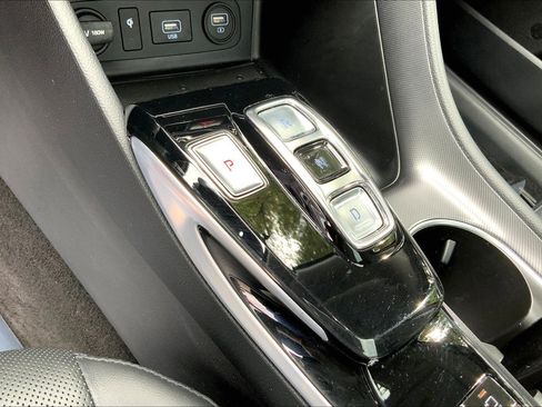 Used 2020 Hyundai Sonata Limited image 10