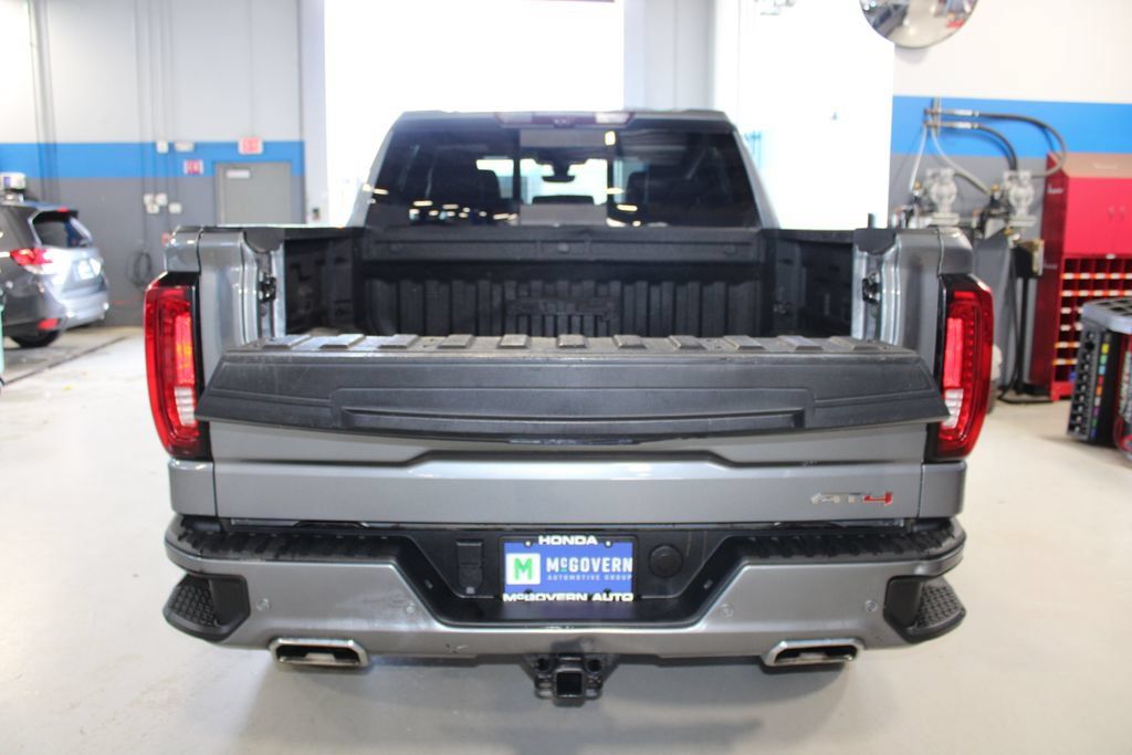 Used 2022 GMC Sierra 1500 AT4 w/ Technology Package AWD/4WD image 30
