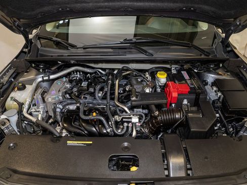 Certified 2025 Nissan Sentra S image 17