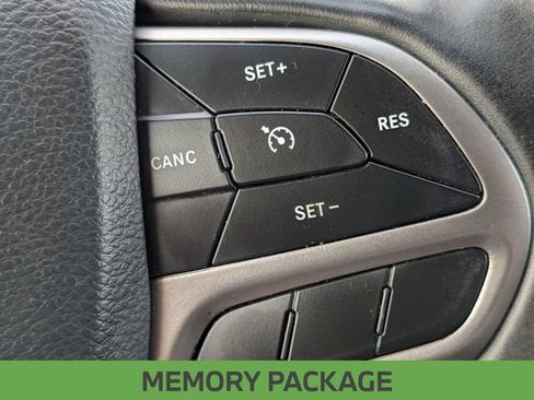 Used 2019 Jeep Cherokee High Altitude AWD/4WD image 22