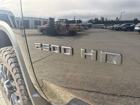 Used 2025 Chevrolet Silverado 2500 LTZ w/ LTZ Plus Package AWD/4WD image 11