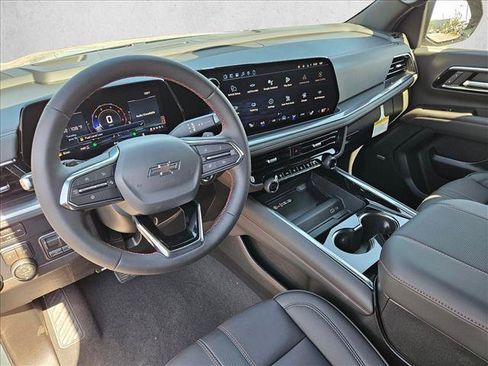 New 2026 Chevrolet Suburban RST AWD/4WD image 3