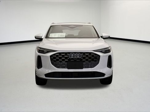 Used 2025 Audi Q5 Premium Plus w/ Premium Plus image 8