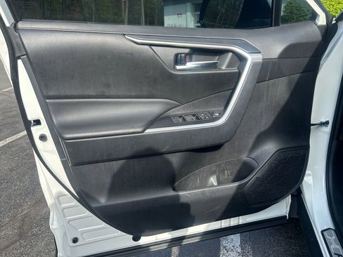 Certified 2024 Toyota RAV4 XLE w/ Convenience Package AWD/4WD image 19