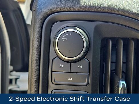 Used 2022 Chevrolet Silverado 2500 Custom w/ Custom Convenience Package AWD/4WD image 8
